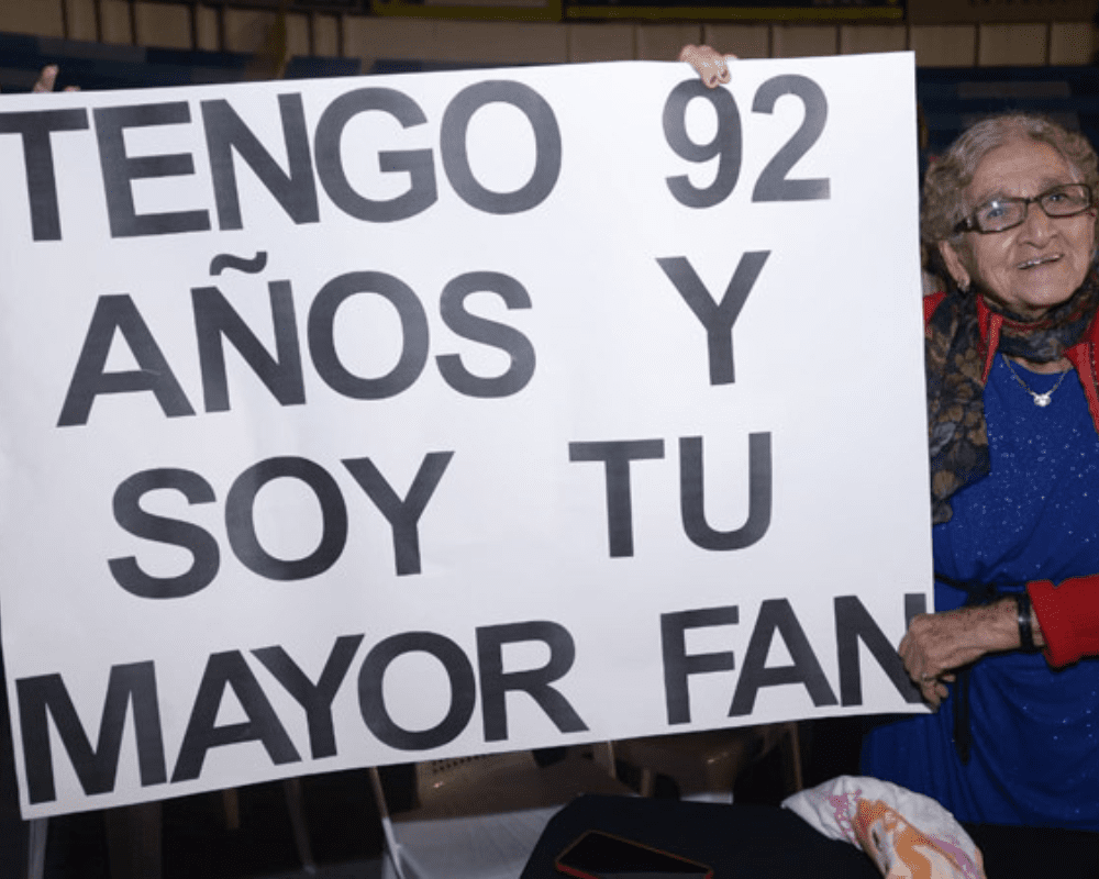 La mayor fan de Christian Nodal 